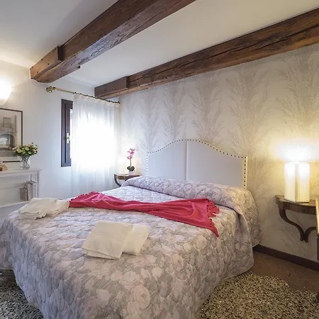 Faville Apartment *